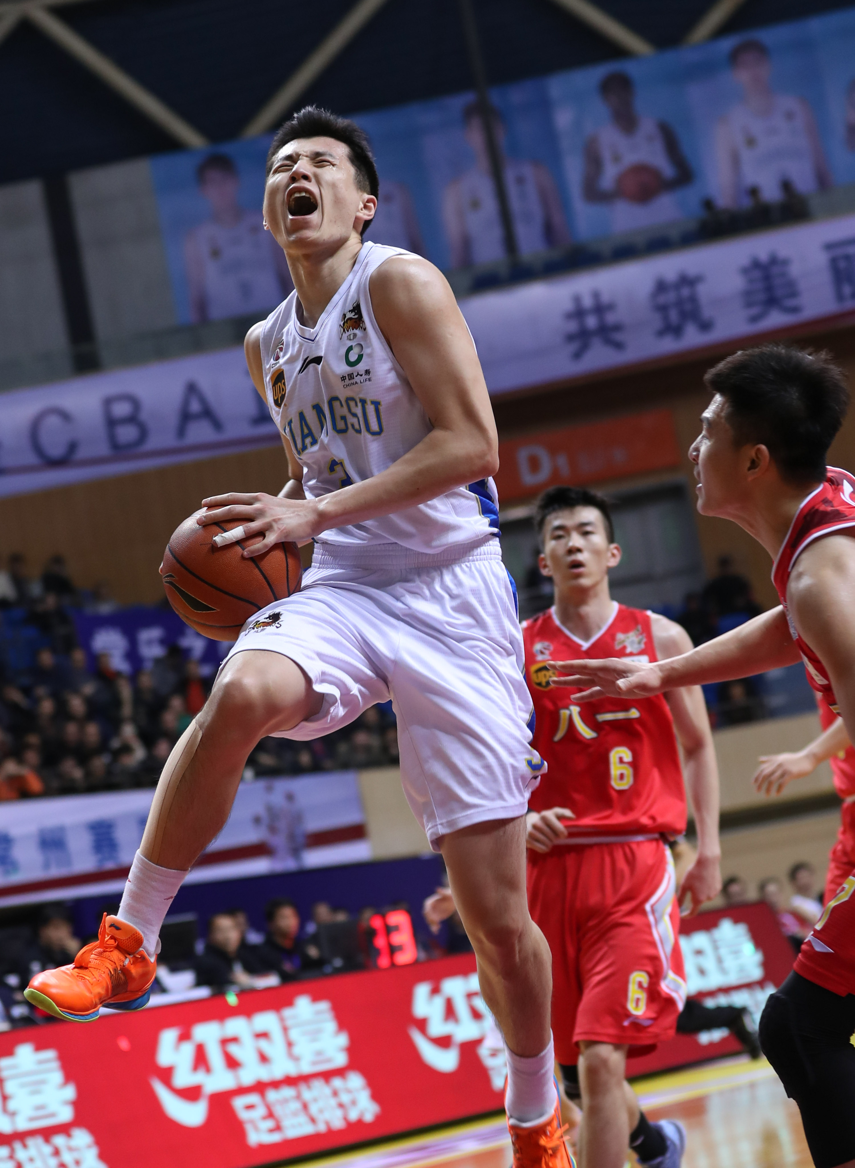 热传:莫德里奇CBA常规赛综述(莫兰德对阿不都犯规吃到季后赛第3次违体) 热传:莫德里奇CBA常规赛综述(莫兰德对阿不都犯规吃到季后赛第3次违体)